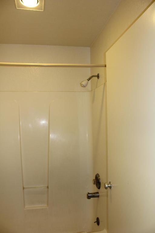 Economy Inn Watsonville Room photo